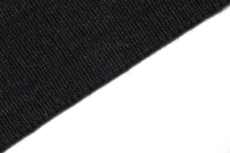 Bottom Hem Detail