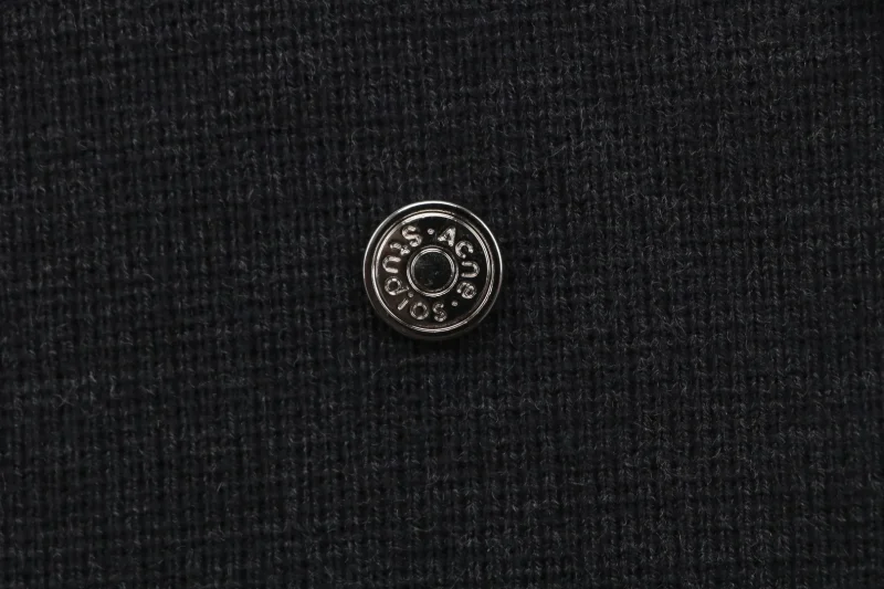 Button Detail
