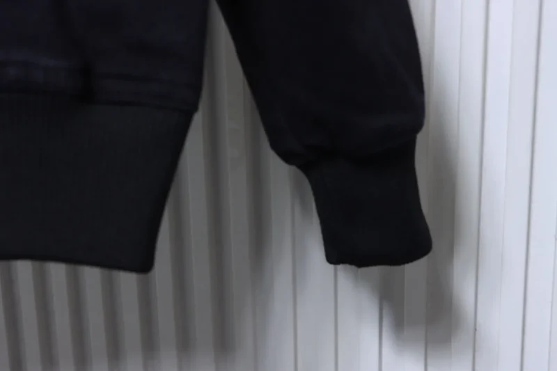 Long sleeve Detail