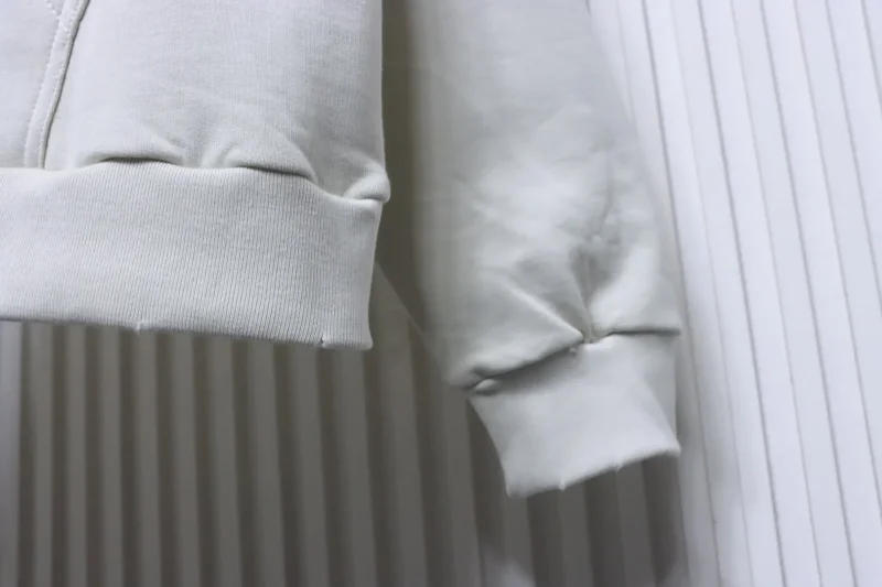 Long Sleeve Detail