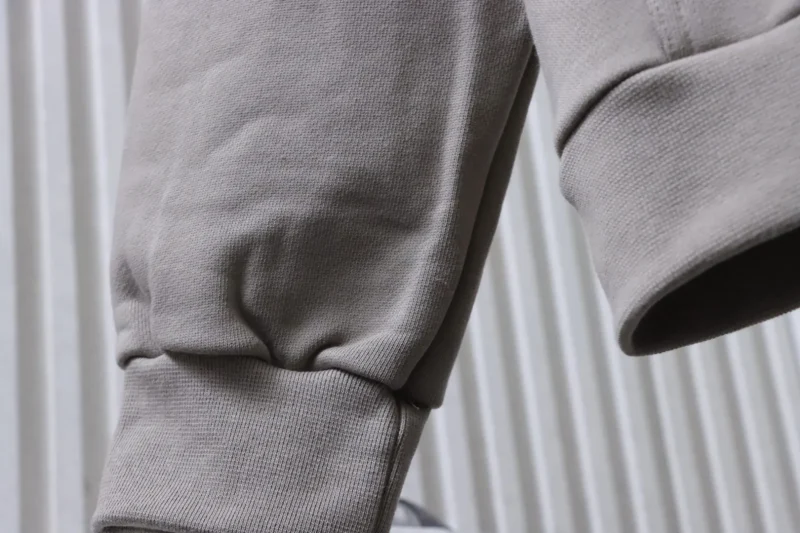 Long Sleeve Detail