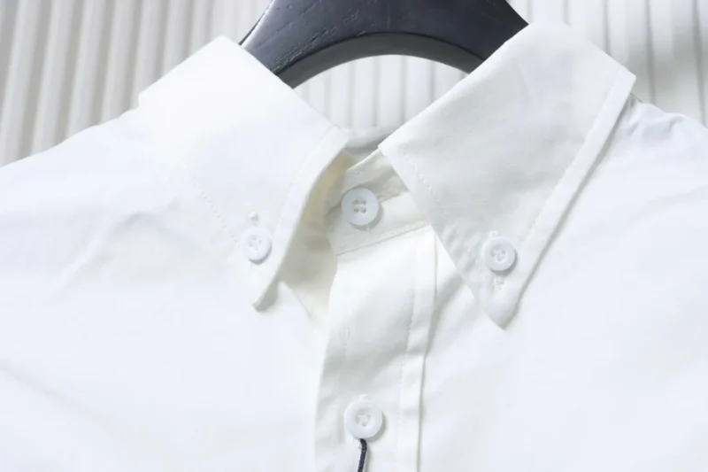 Collar Detail