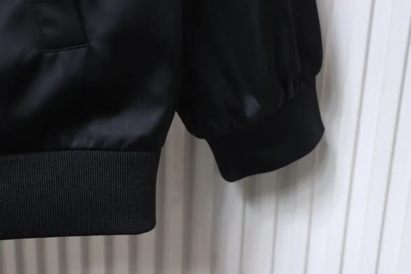 Long Sleeve Detail