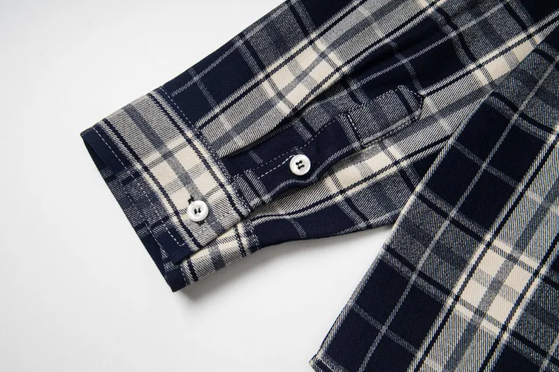 Sleeve Cuff Detail