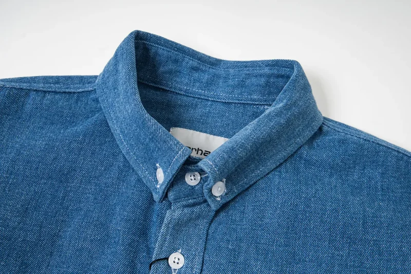 Collar Detail