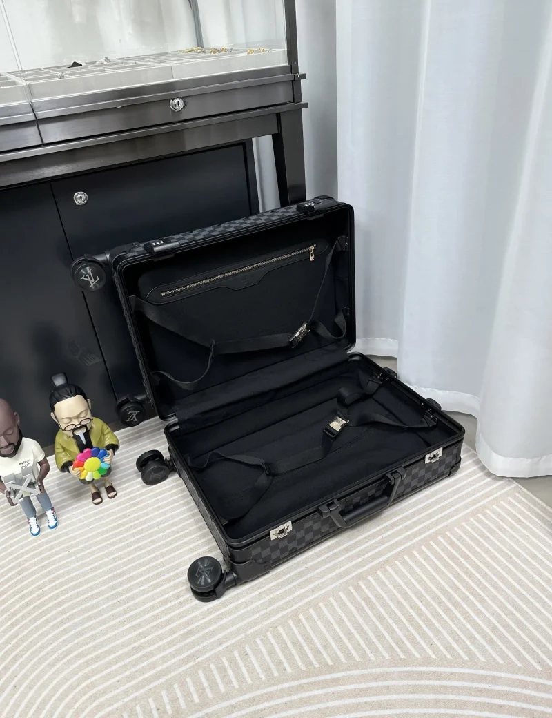 Damier Graphite rolling luggage open interior
