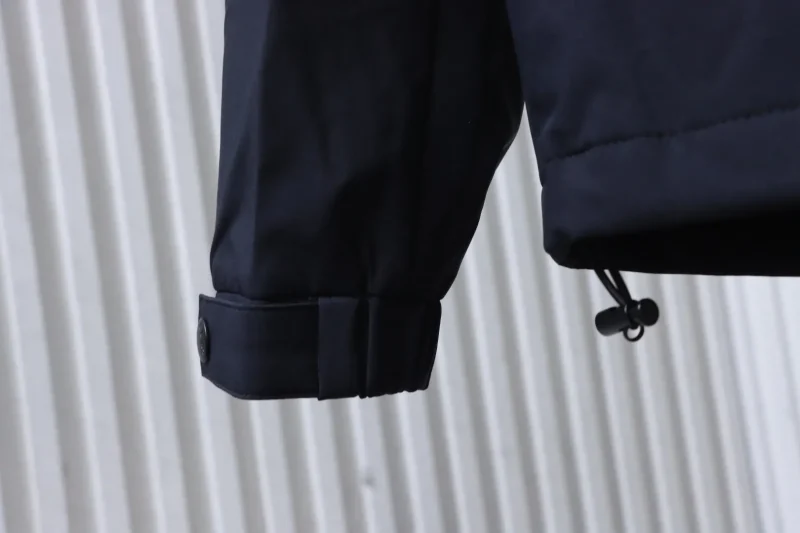 Long Sleeve Details
