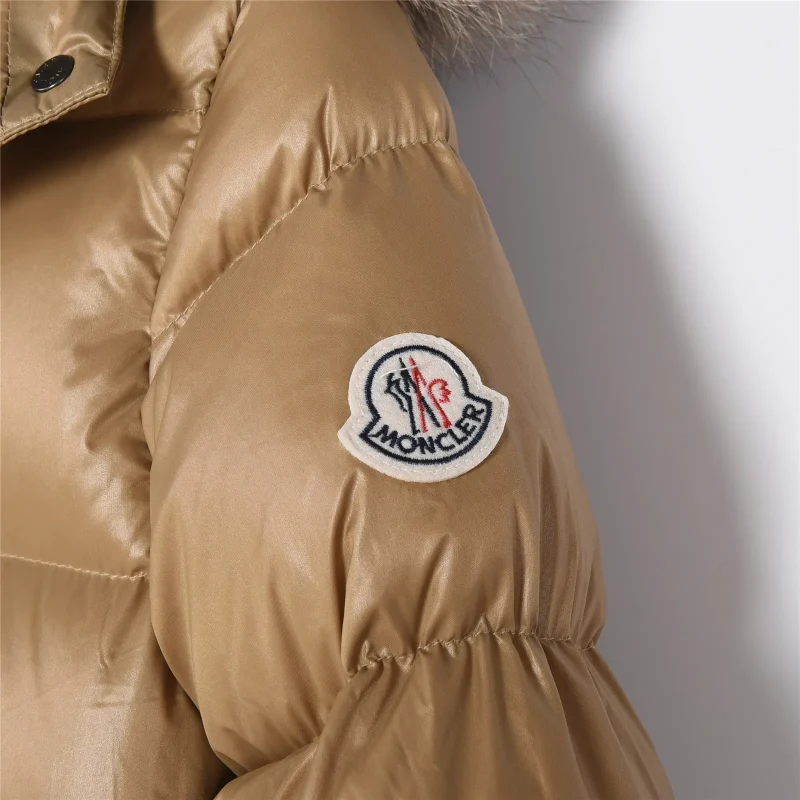 Shoulder Logo