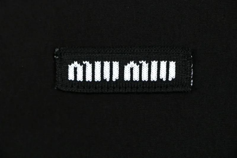 Logo Detail