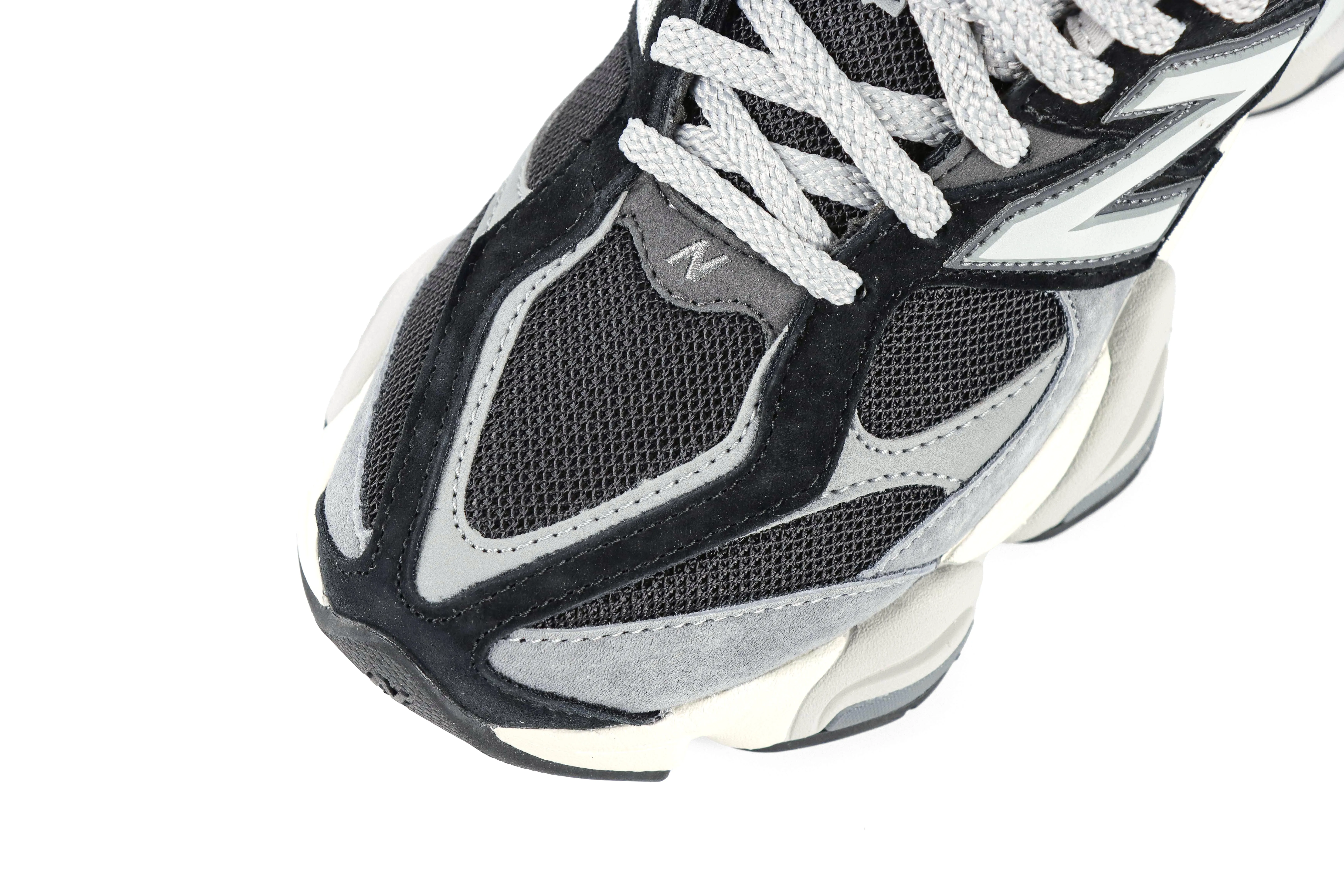 Mesh Toe Box