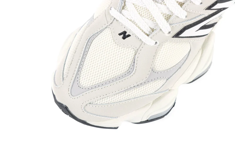 Mesh Toe box