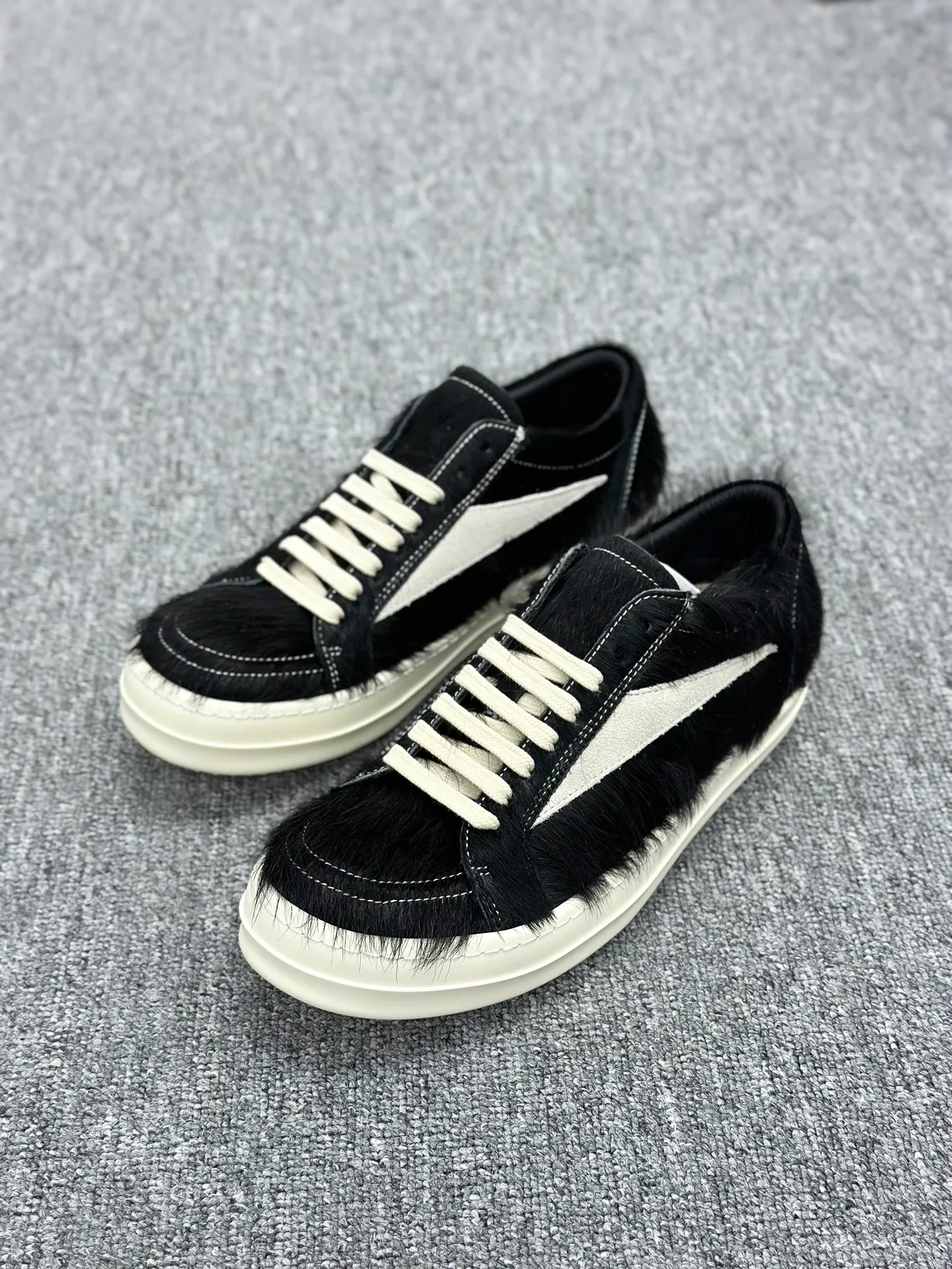 R 0wens Black Milk Hair-On Leather Vintage Low Sneakers Angeled View