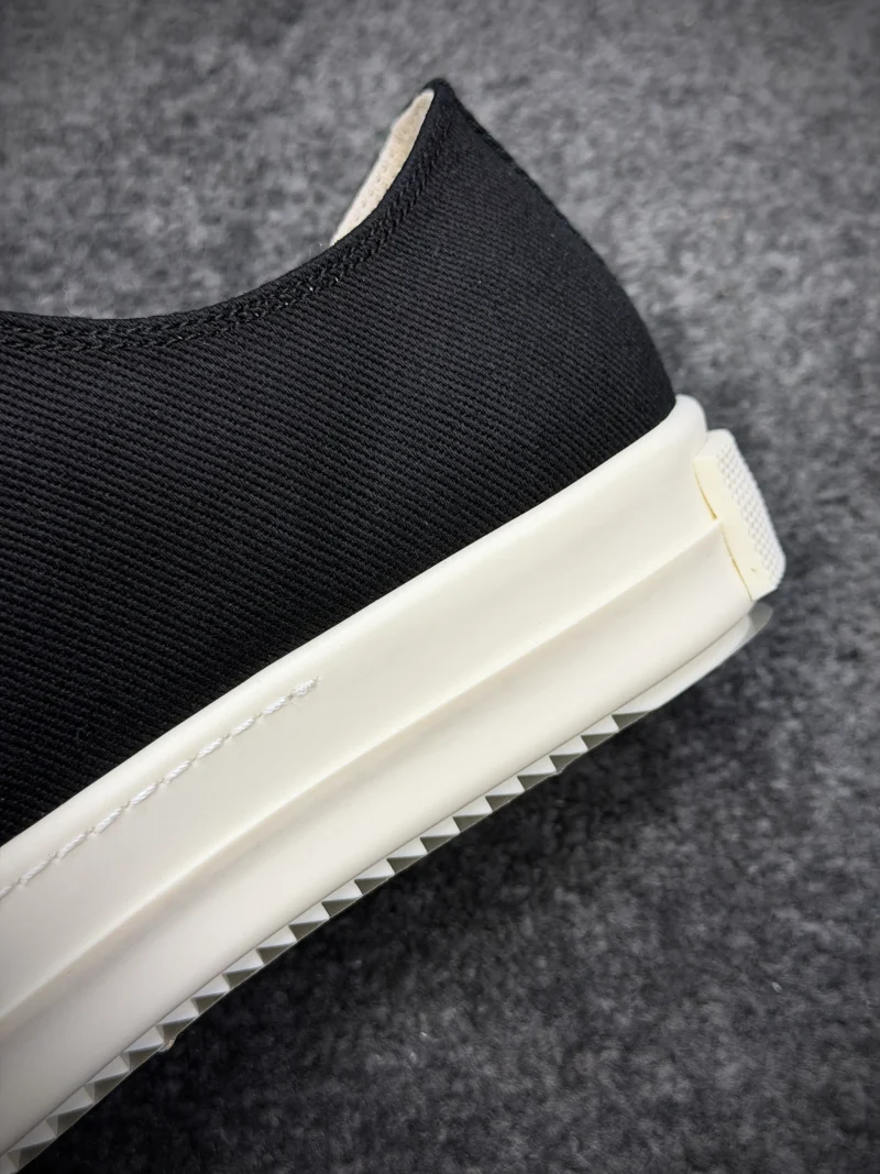 Back Toe Detail