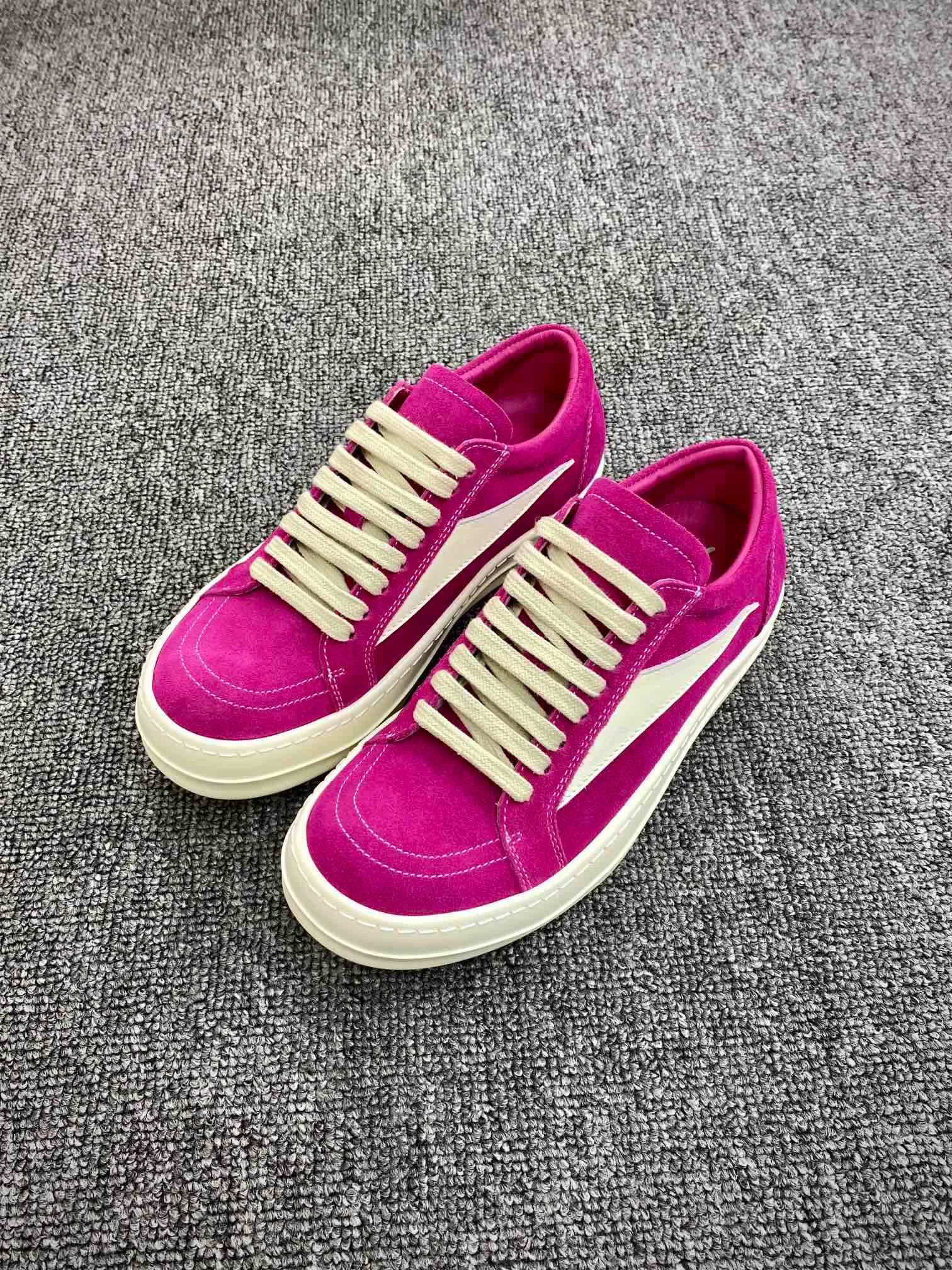 R 0wens Hot PinkMilk Suede Vintage Low Sneakers Angeled View