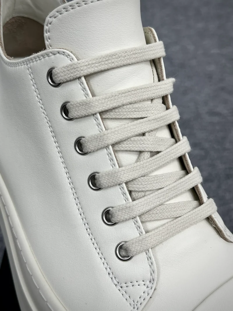 Shoe Lace Detail