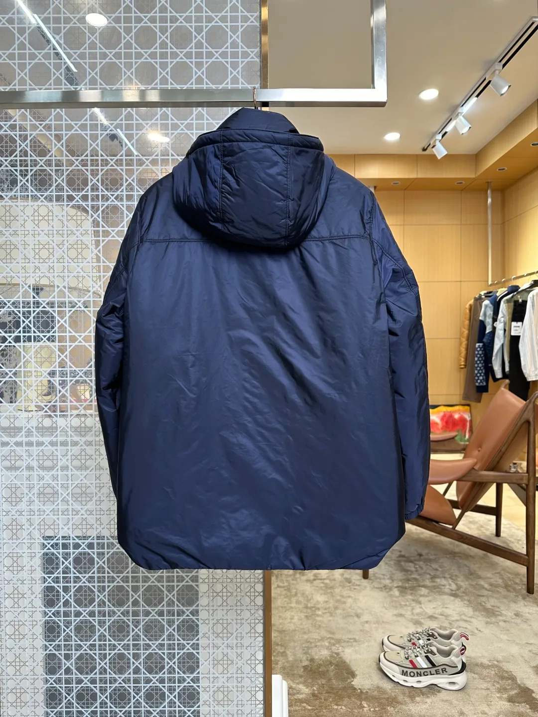 Back View Triangle Logo Casual Hooded Down Jacket