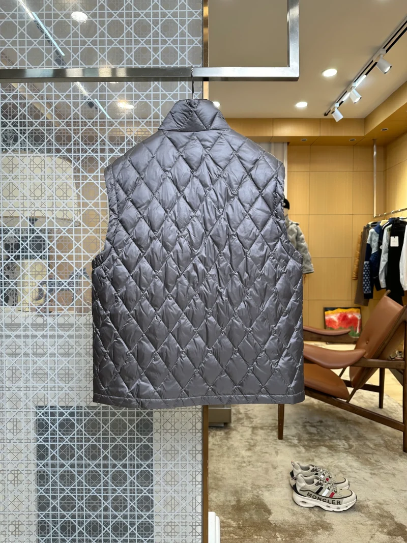 Back View Triangle Logo Diamond Quilted Down Vest