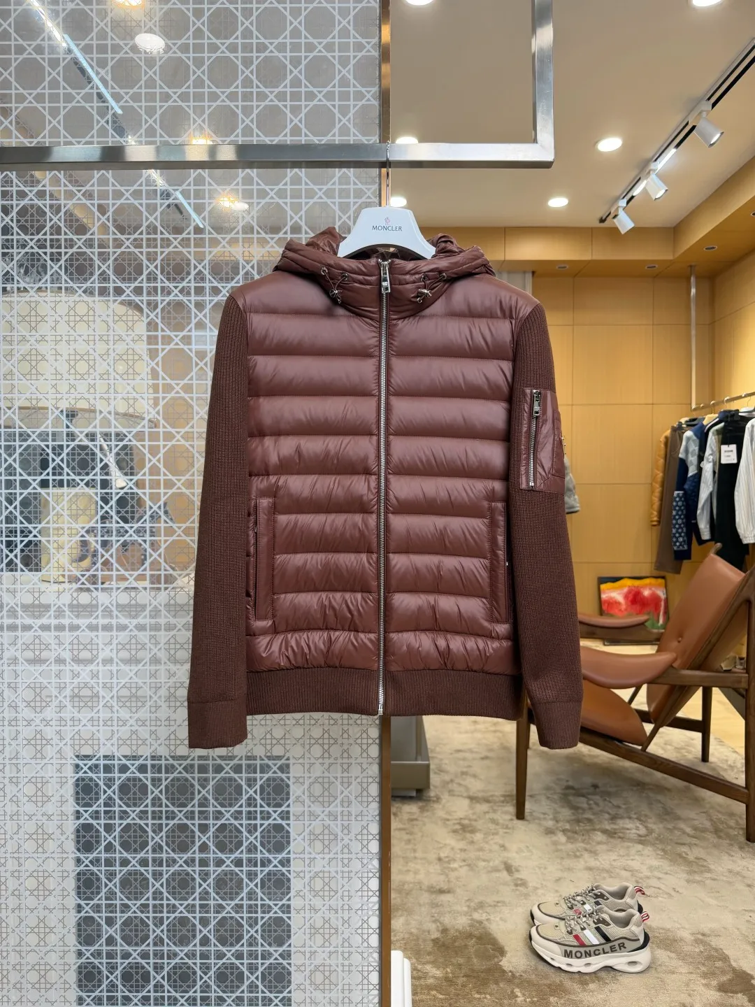 Triangle Logo Knit Sleeve Hooded Down Jacket