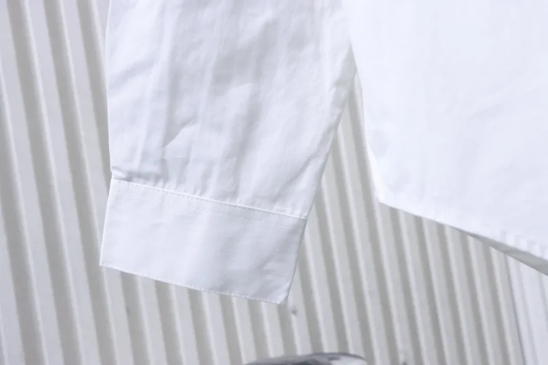 Long Sleeve Detail